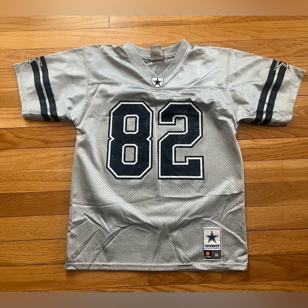 Dallas Cowboy football jersey Jason Witten youth medium #82 collectible